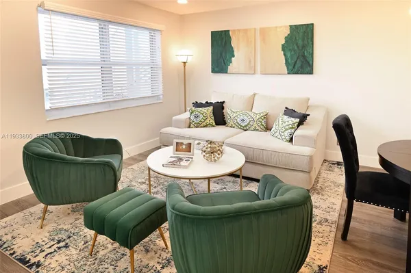 $2,500 | 2860 Northeast 14th Street Causeway, Unit 206D, Pompano Beach, FL 33062