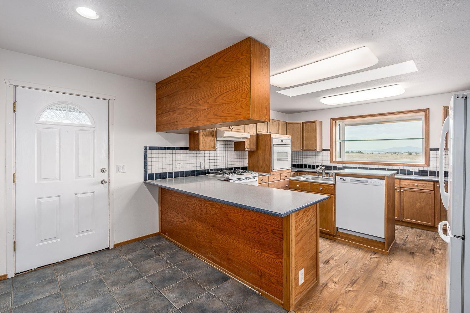 302 North Rambo Road Medical Lake, WA 99022 - Photo 6 of 48 Gallery Image 6