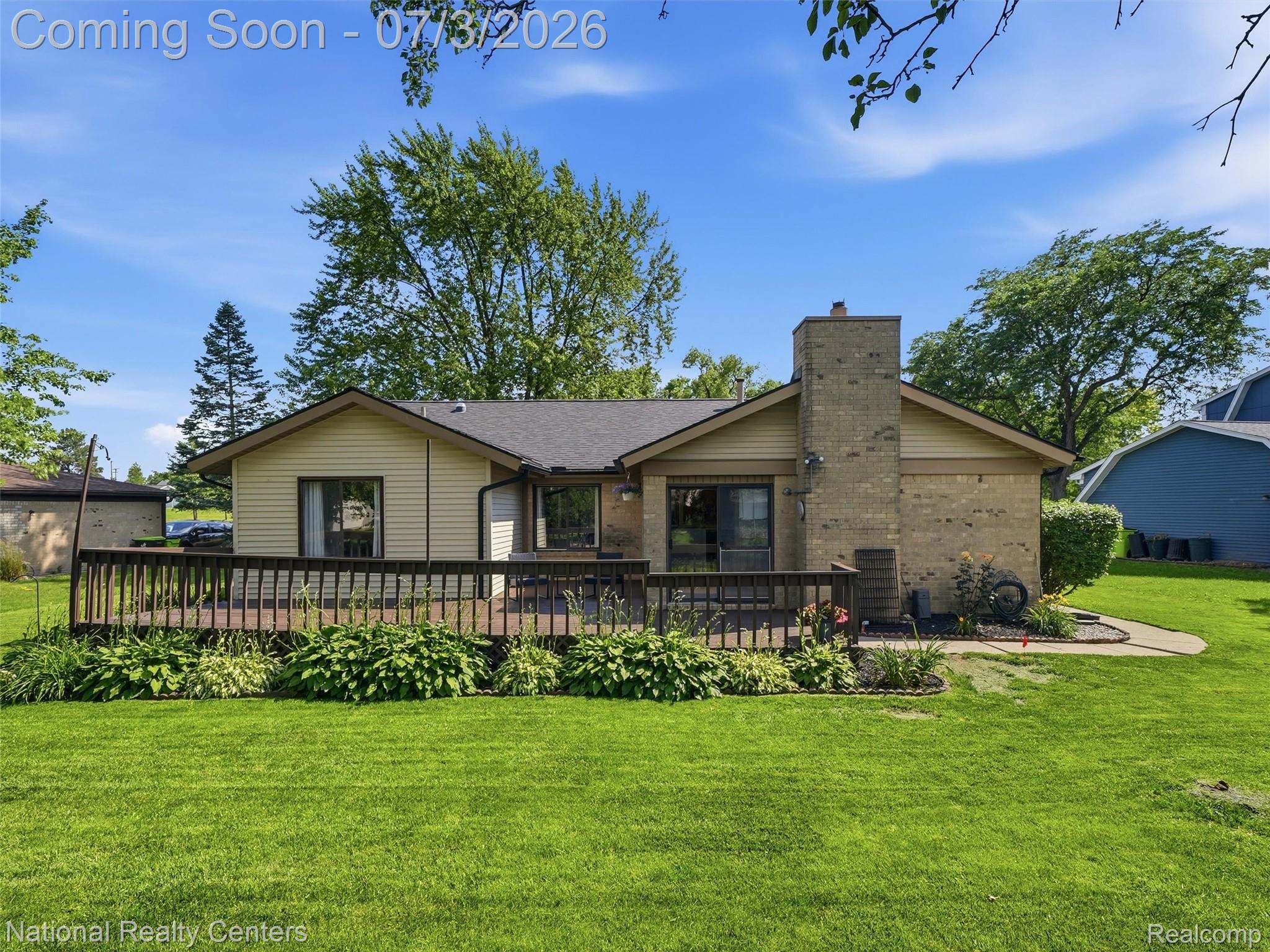 40368 Village Wood Road Novi, MI 48375 - Photo 32 of 49 36-DSC02303.jpg