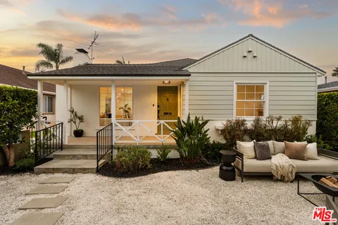$1,699,000 | 8323 Georgetown Avenue, Los Angeles, CA 90045