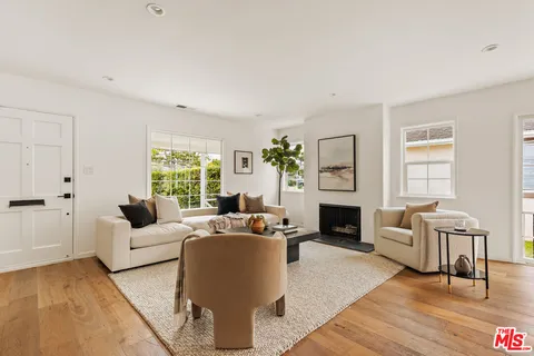 $1,699,000 | 8323 Georgetown Avenue, Los Angeles, CA 90045