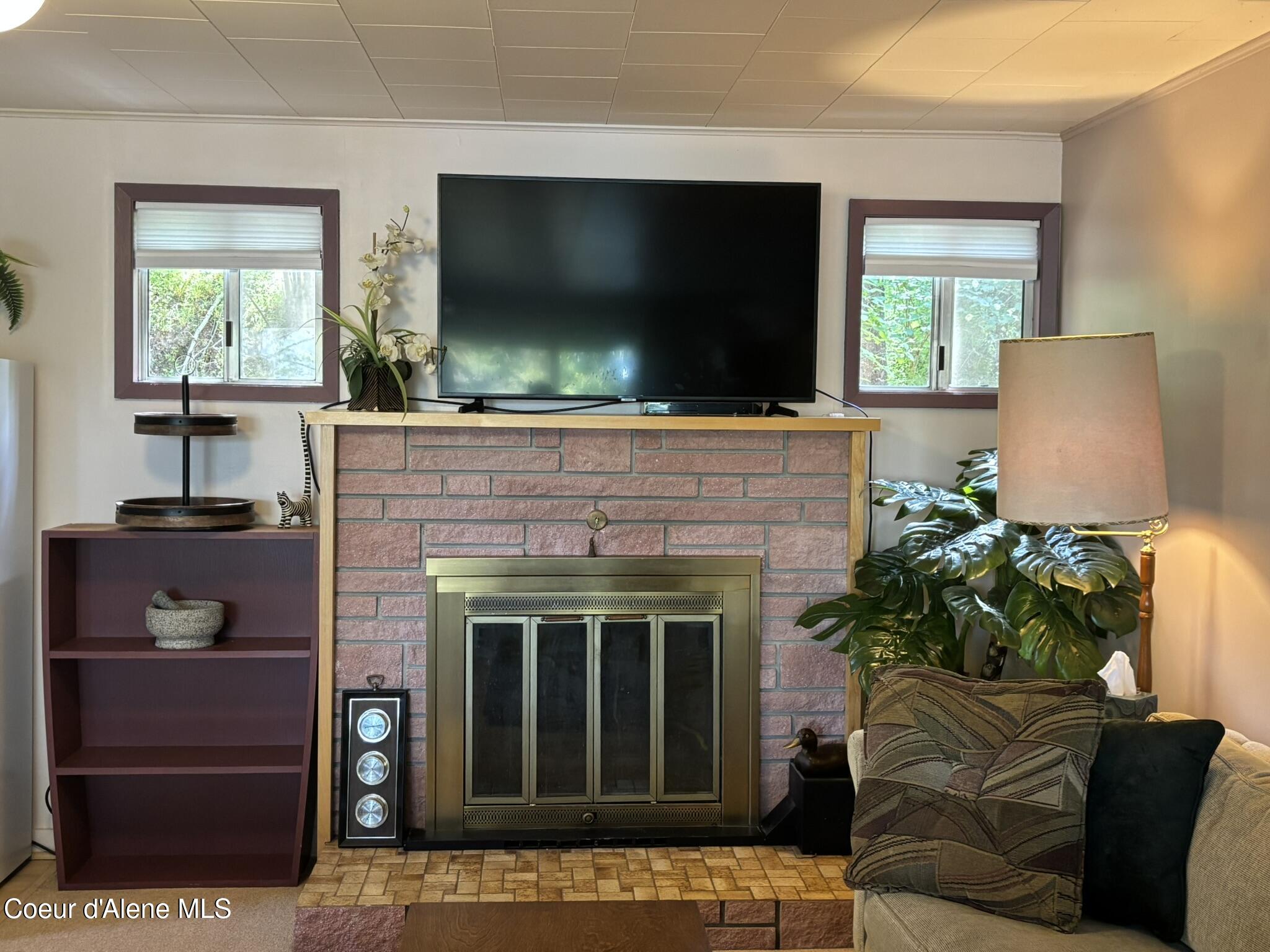 307 Rocky Point Loop Road Plummer, ID 83851 - Photo 12 of 30 FIREPLACE