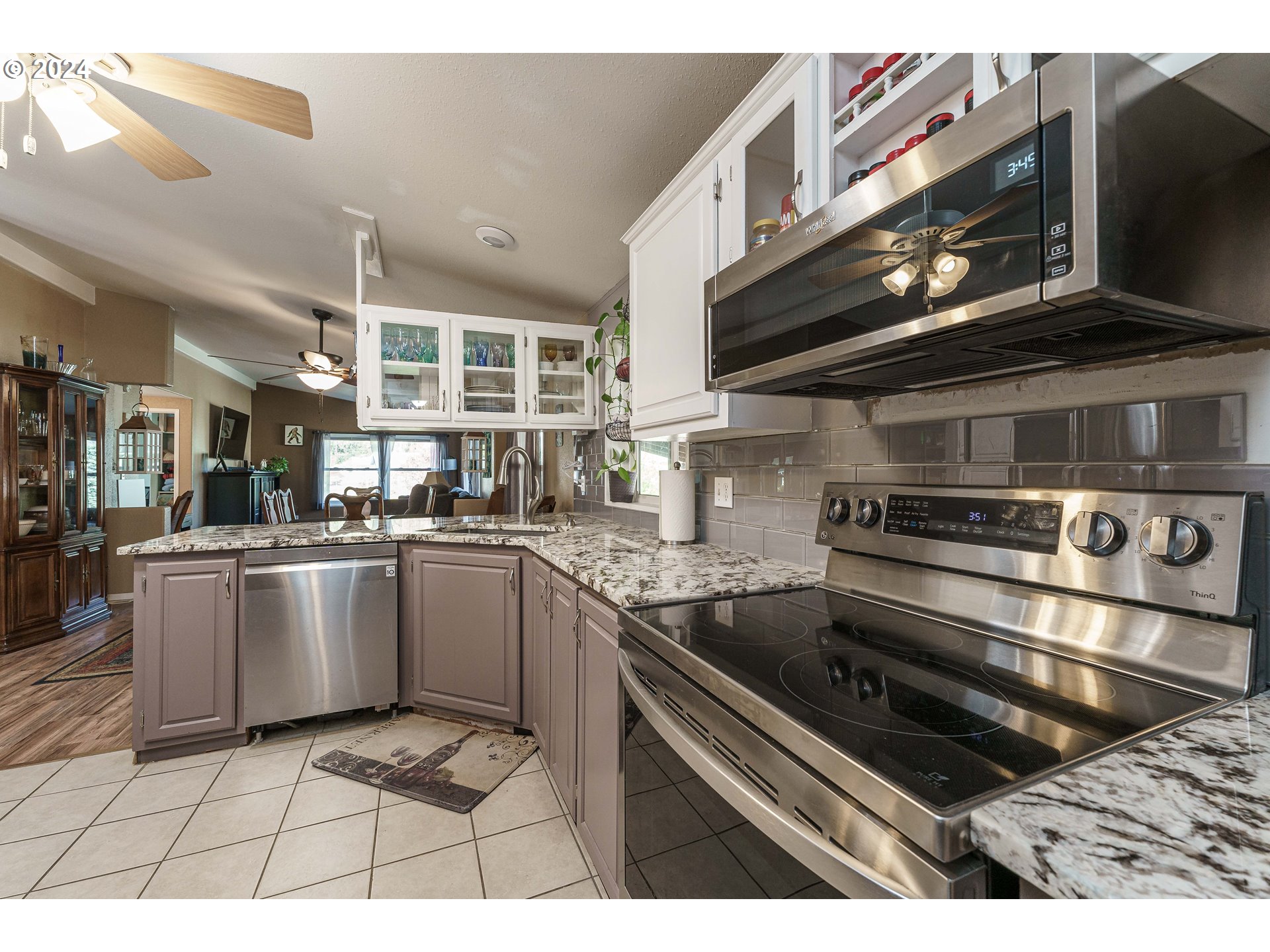 369 Gun Club Road, Unit 43 Woodland, WA 98674 - Photo 5 of 42 Kitchen