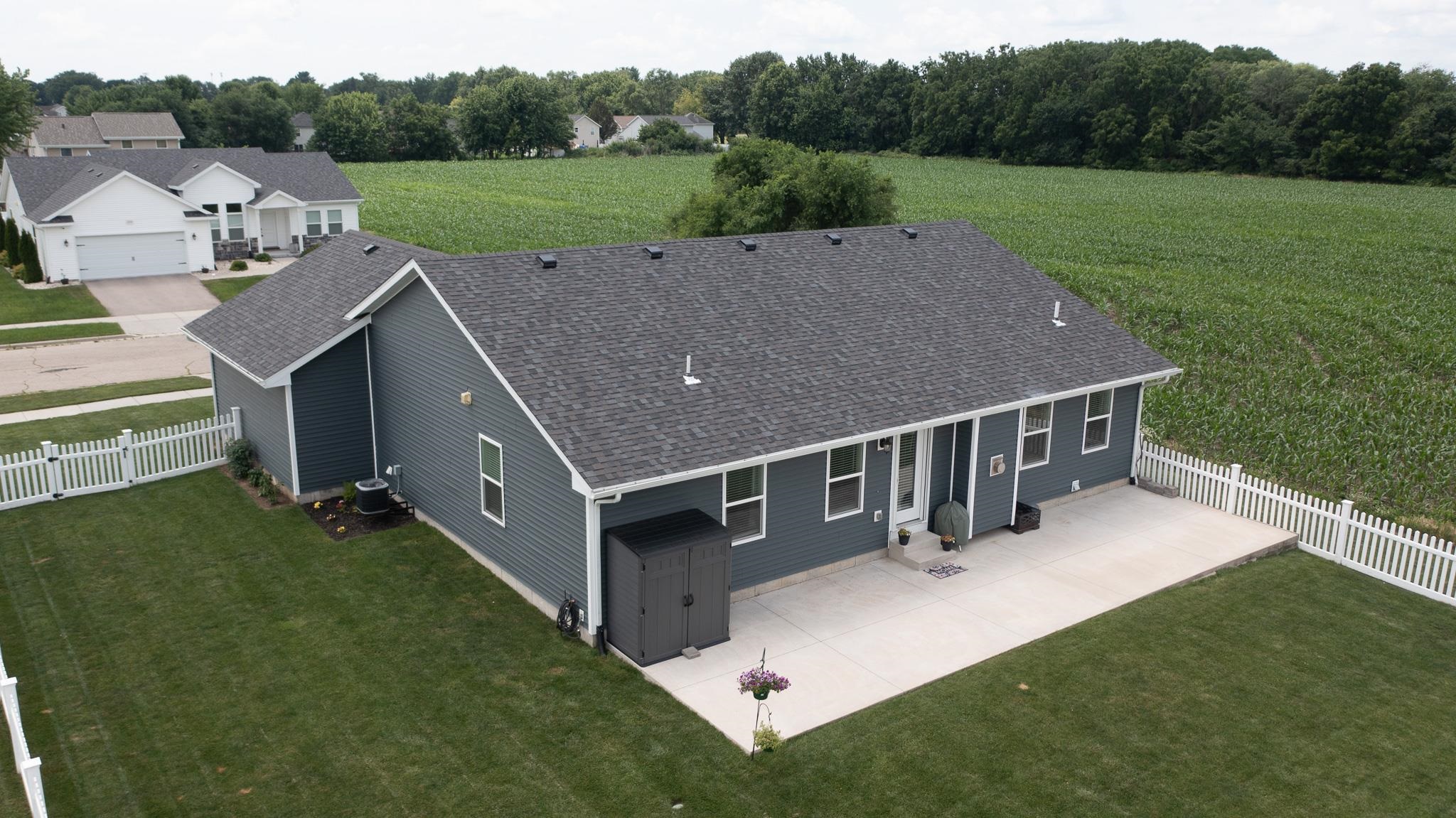 2215 Red Barn Lane Beloit, WI 53511 - Photo 24 of 31