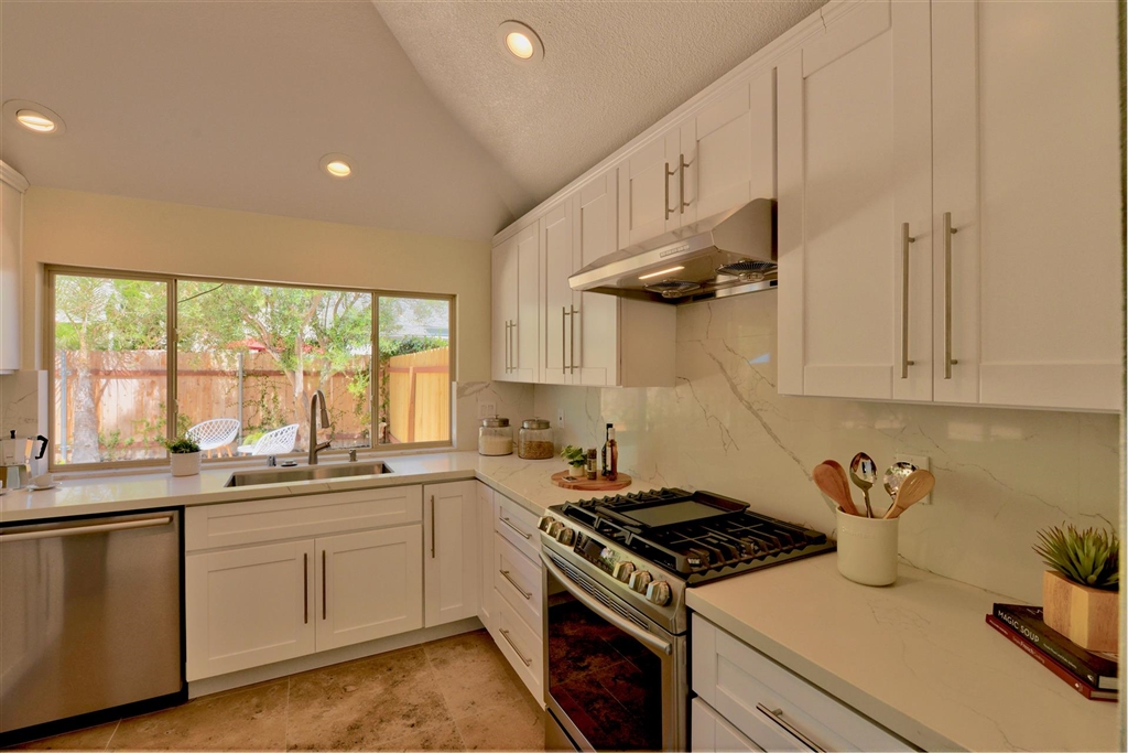 3950 Via Reposo Rancho Santa Fe, CA 92091 - Photo 7 of 18