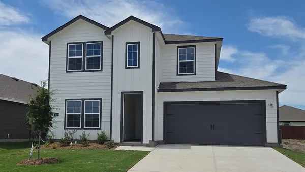 $311,990 | 208 Whispering Pine Drive, Royse City, TX 75189