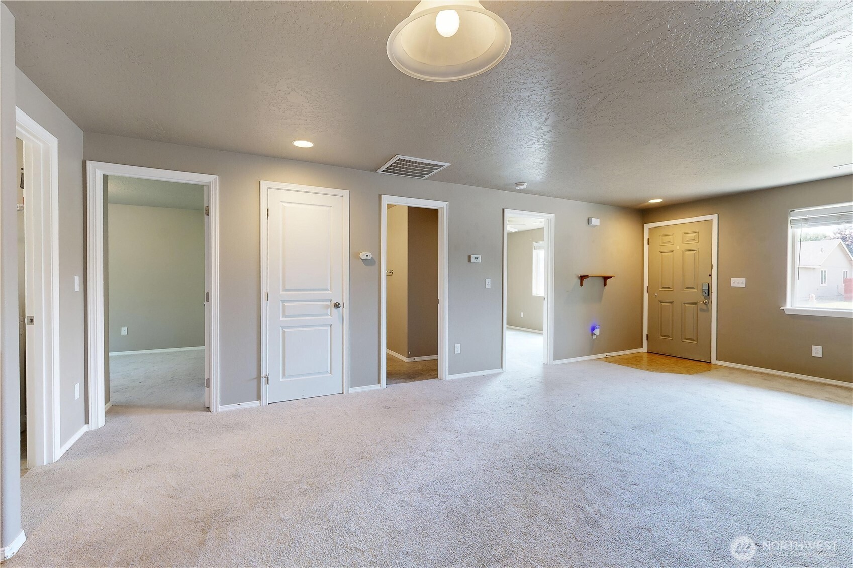 1310 Southwest Riparian Court College Place, WA 99324 - Photo 5 of 33 Gallery Image 5
