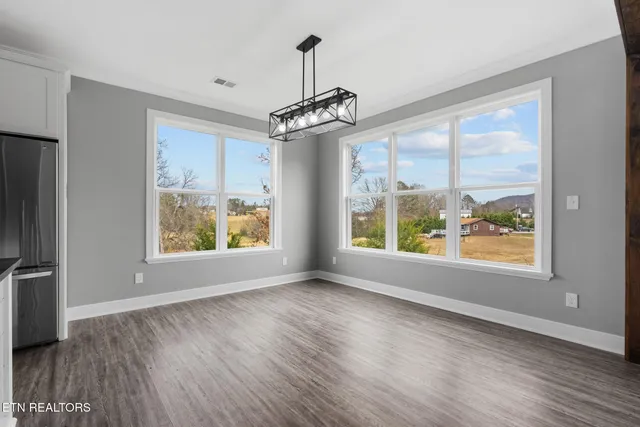 $999,900 | 118 Gallahad Court, Sevierville, TN 37876