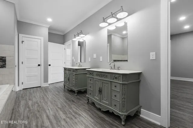 $999,900 | 118 Gallahad Court, Sevierville, TN 37876