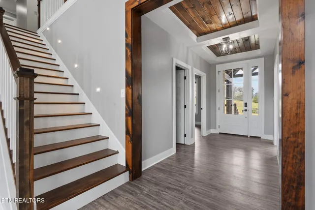 $999,900 | 118 Gallahad Court, Sevierville, TN 37876