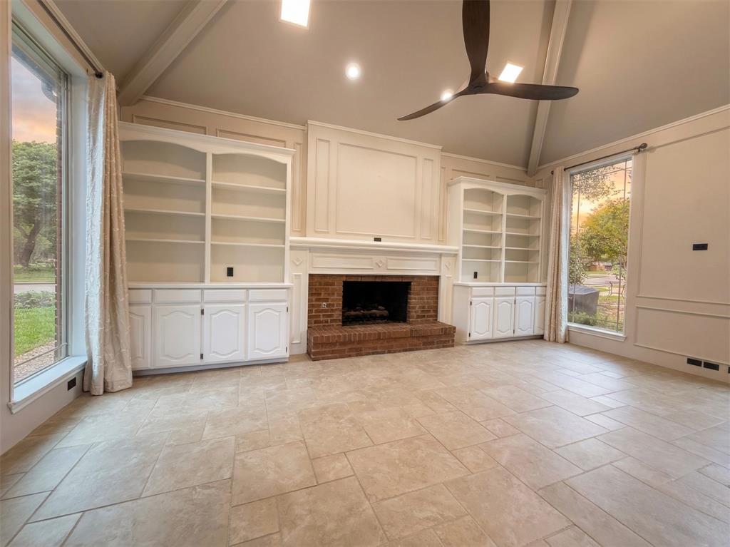 6524 Pheasant Run Road Plano, TX 75023 - Photo 11 of 40 SEE THROUGH FRONT LIVING - FIREPLACE & BUILT INS