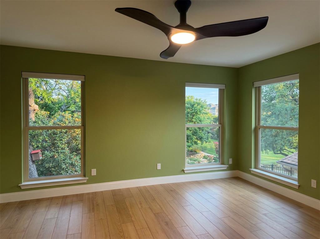6524 Pheasant Run Road Plano, TX 75023 - Photo 31 of 40 BED 4 UPSTAIRS LONG OVERLOOKING BACKYARD LOTS OF WINDOWS AND CUSTOM WINDOW COVERINGS, CUSTOM STORAGE