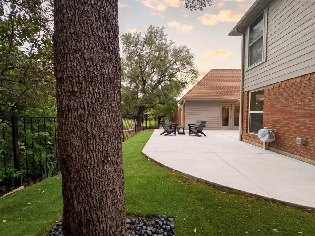 6524 Pheasant Run Road Plano, TX 75023 - Photo 39 of 40 DOG RUN & EXTENDED PATIO