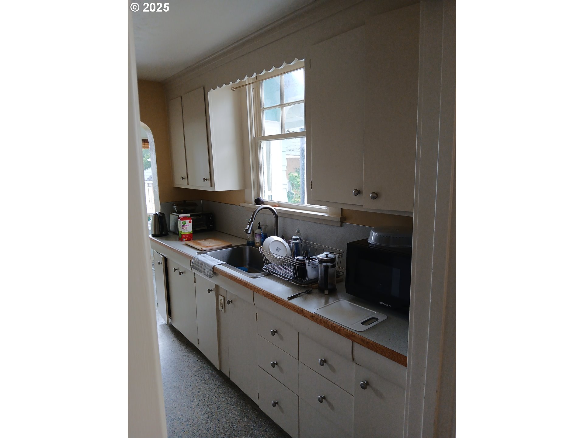 558 4th Street Astoria, OR 97103 - Photo 12 of 21