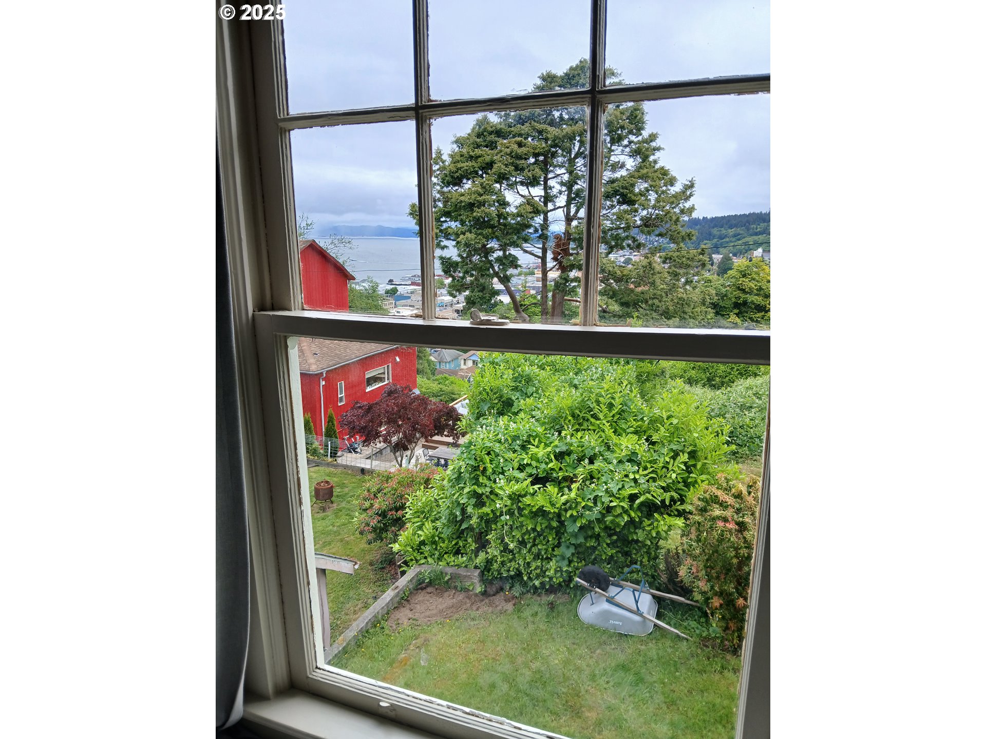 558 4th Street Astoria, OR 97103 - Photo 15 of 21