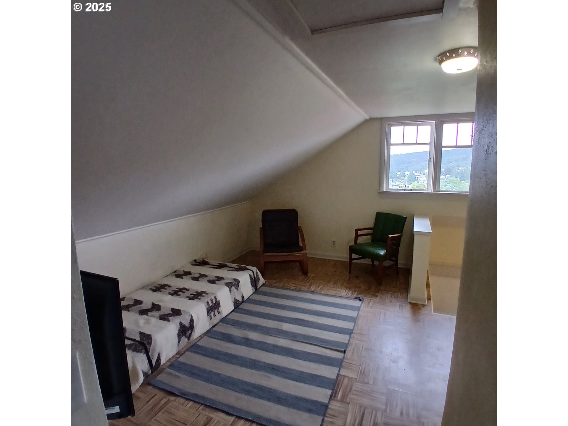 558 4th Street Astoria, OR 97103 - Photo 17 of 21