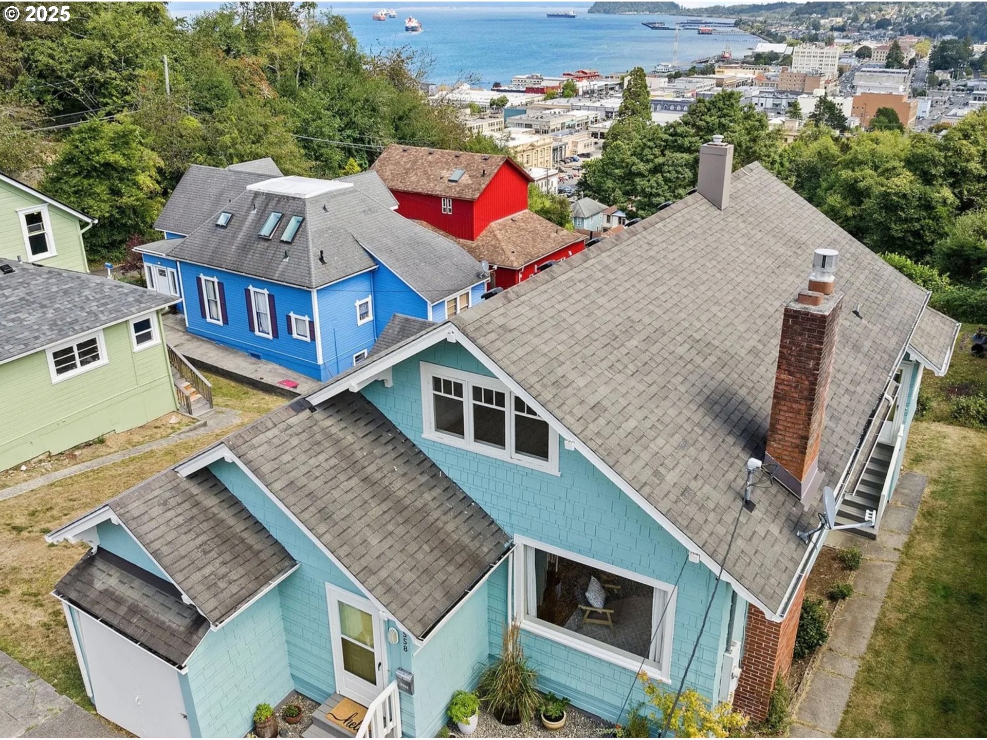 558 4th Street Astoria, OR 97103 - Photo 2 of 21