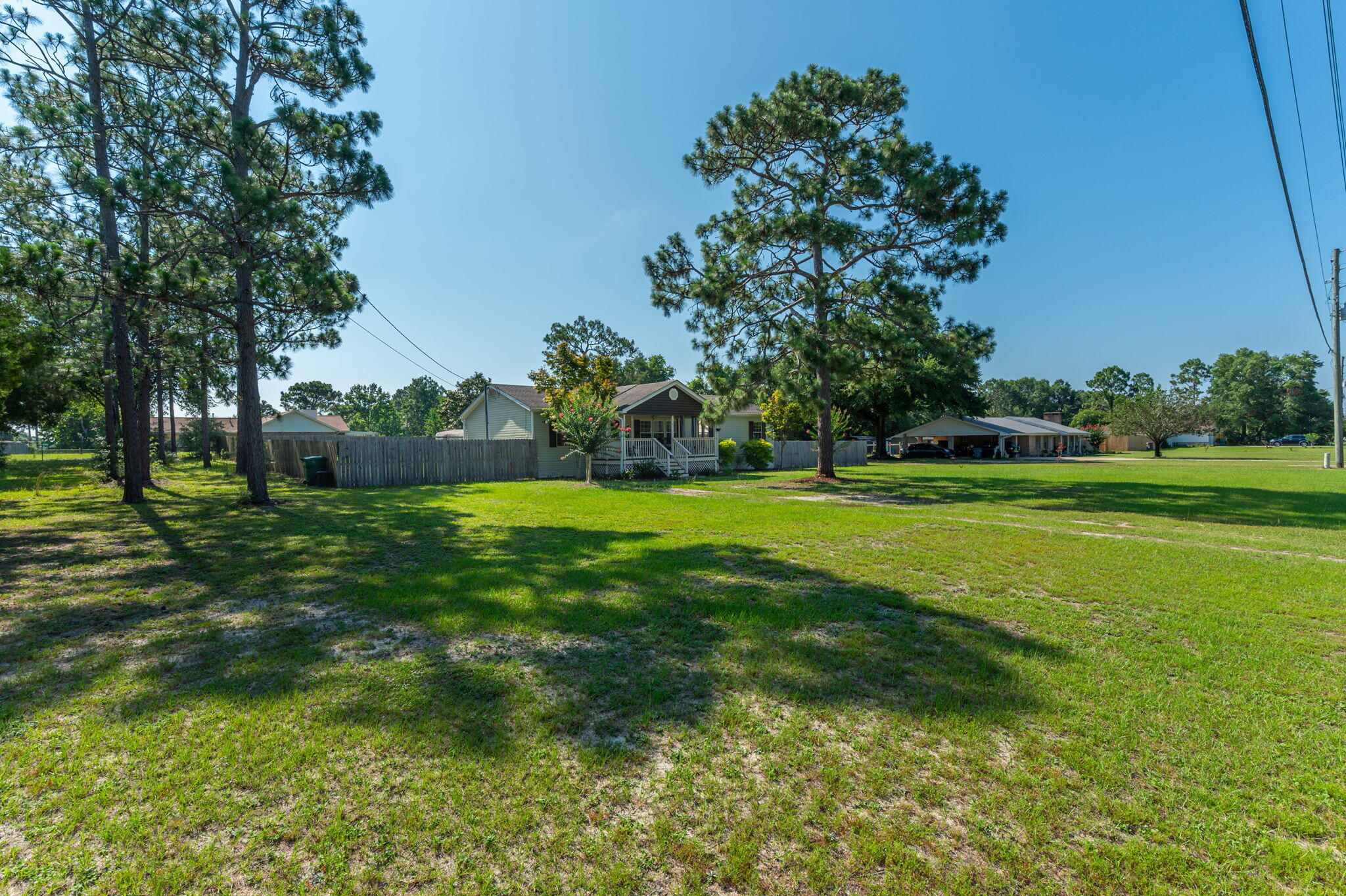 5393 Hillcrest Road Crestview, FL 32539 - Photo 4 of 39 4-web-or-mls-5393 Hillcrest Rd Exterior-