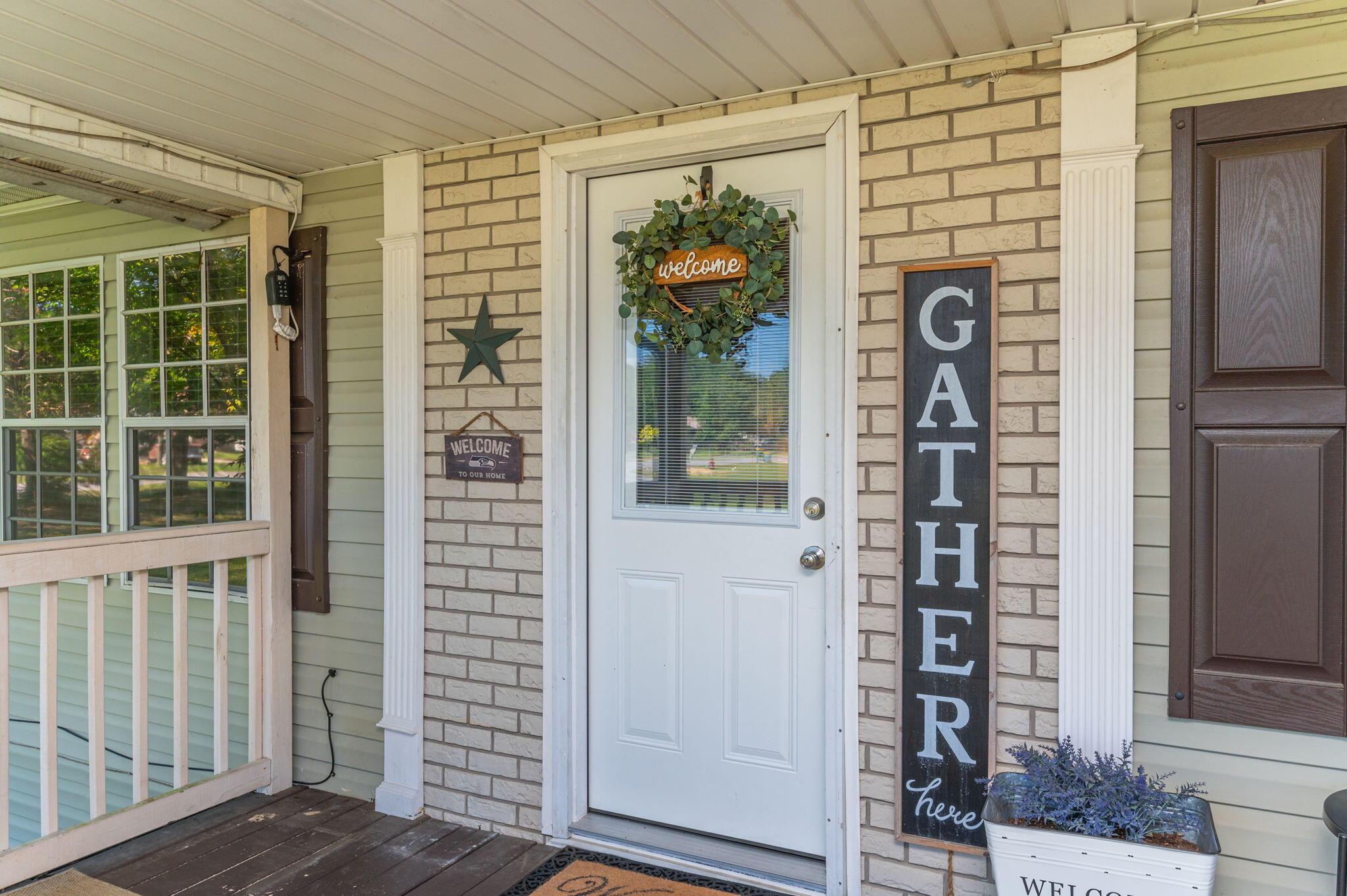 5393 Hillcrest Road Crestview, FL 32539 - Photo 6 of 39 6-web-or-mls-5393 Hillcrest Rd Exterior-