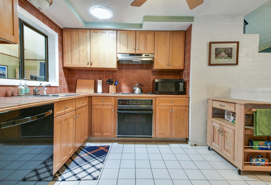 6 Springhill Road Framingham, MA 01701 - Photo 7 of 20 Gallery Image 7