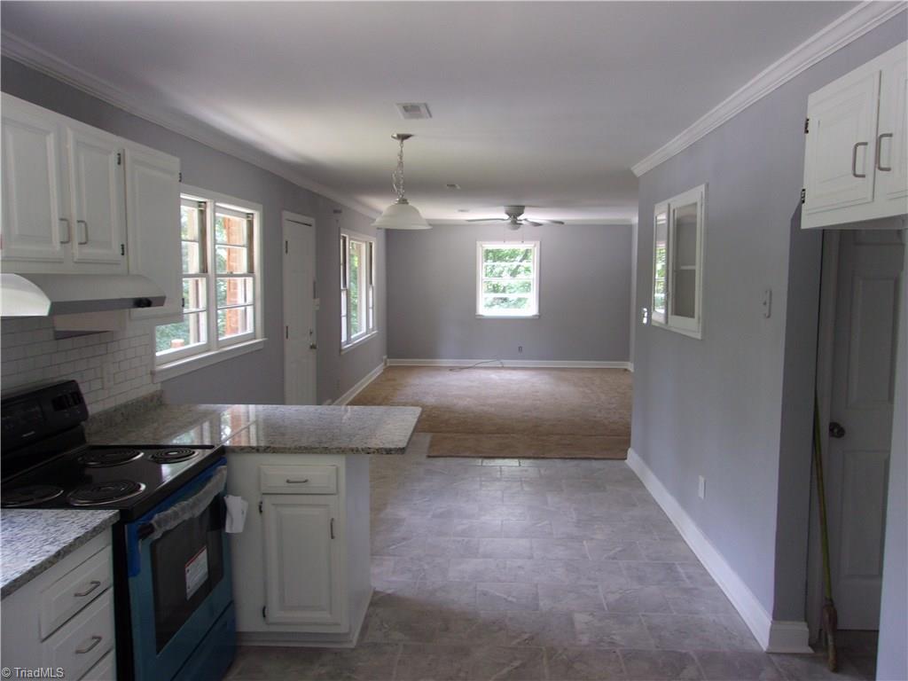 3209 Pine Valley Road High Point, NC 27265 - Photo 11 of 30