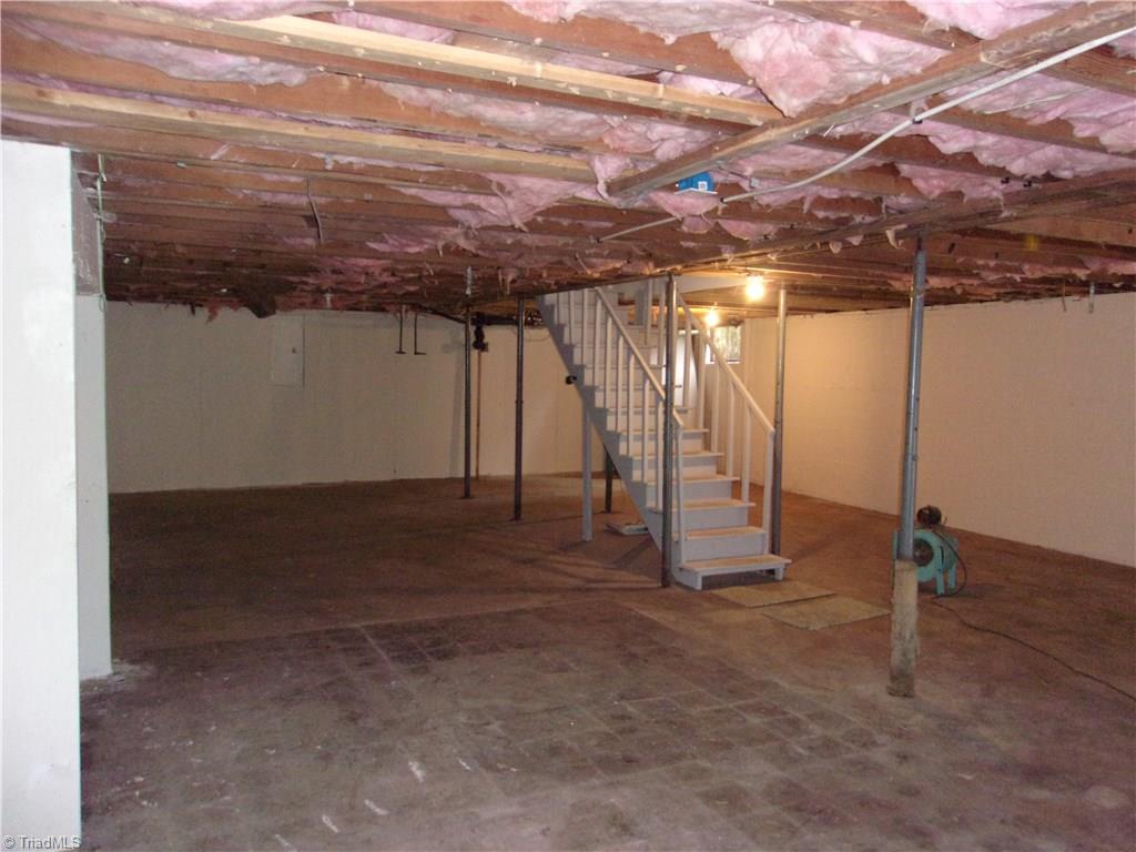3209 Pine Valley Road High Point, NC 27265 - Photo 27 of 30