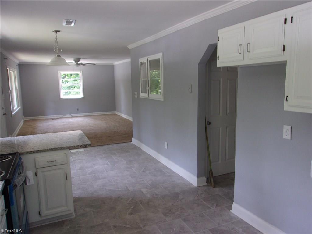 3209 Pine Valley Road High Point, NC 27265 - Photo 10 of 30