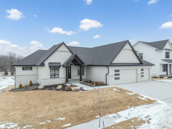 $1,320,000 | 2665 Timber Oaks Road Southwest, Rochester, MN 55902