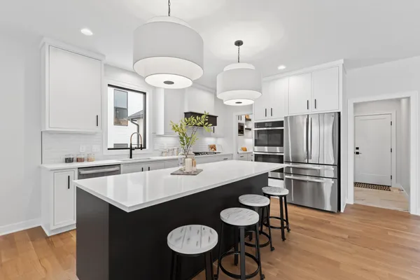 $1,320,000 | 2665 Timber Oaks Road Southwest, Rochester, MN 55902