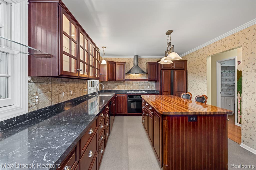 35550 Pleasant Valley Road Farmington Hills, MI 48331 - Photo 17 of 86 Gallery Image 17