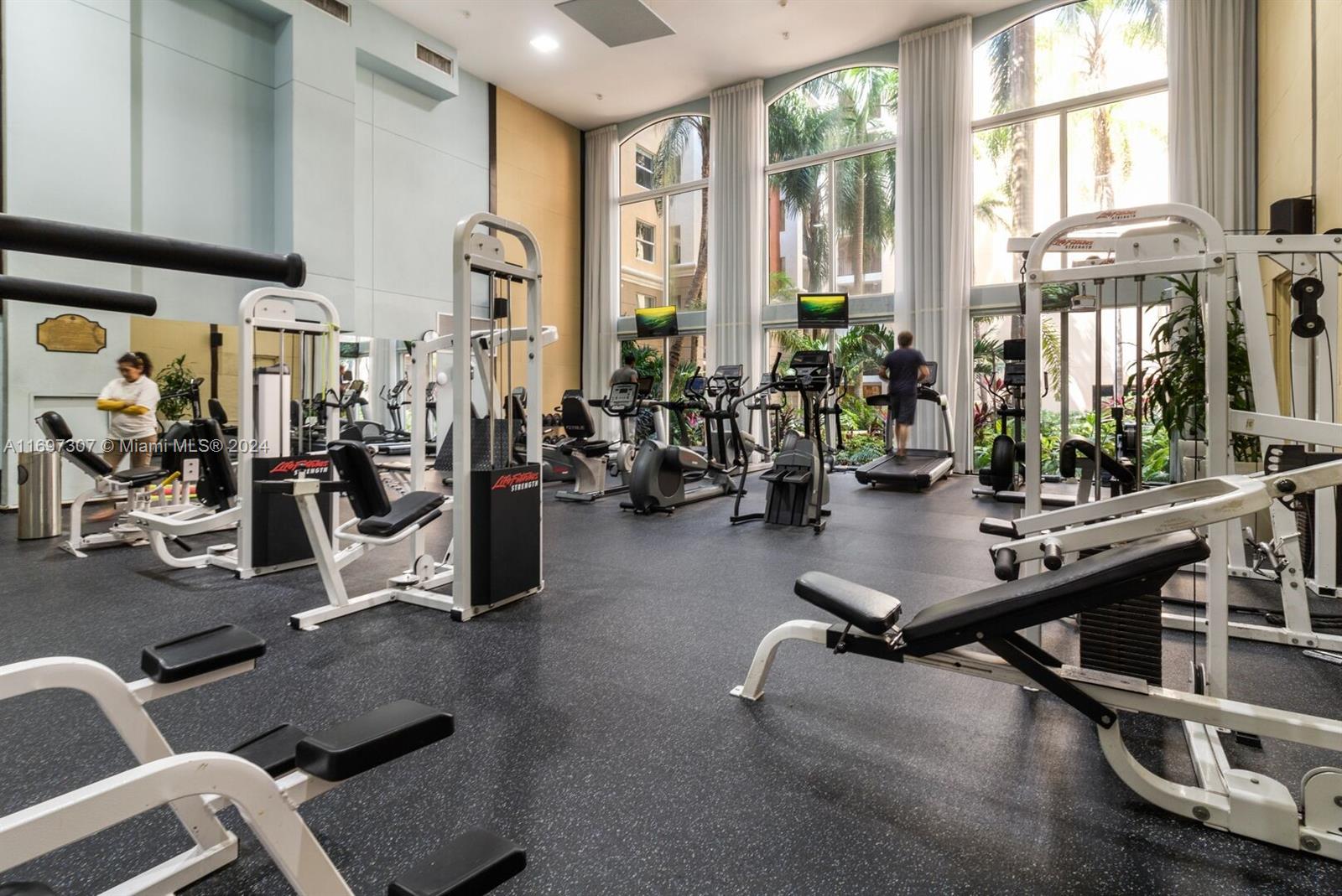 17150 North Bay Road, Unit 2618 Sunny Isles Beach, FL 33160 - Photo 18 of 19