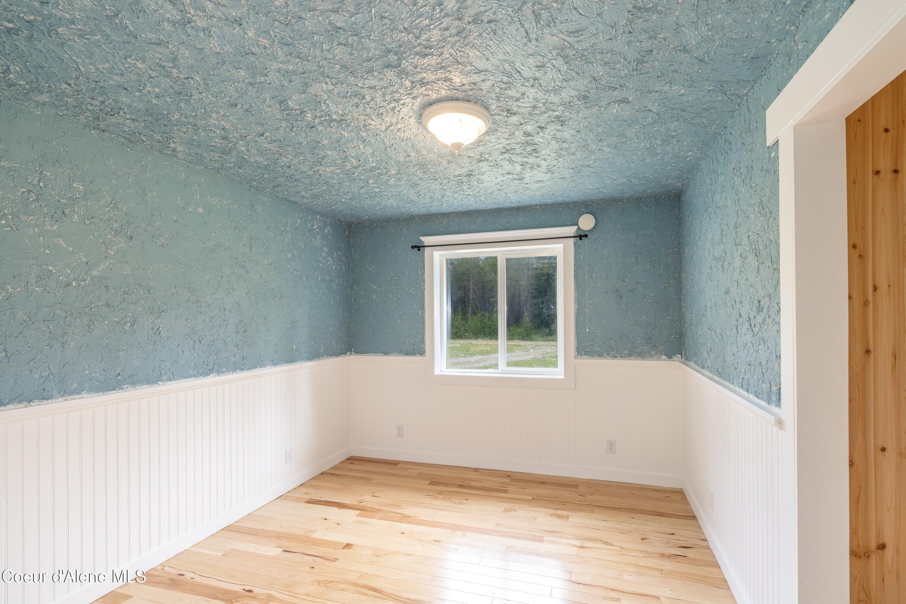 8924 East Black Bear Road Athol, ID 83801 - Photo 16 of 29 015_Bedroom 3