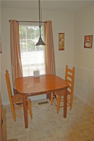 1636 Hunters Branch Road Antioch, TN 37013 - Photo 8 of 16 Eat-in area of kitchen.