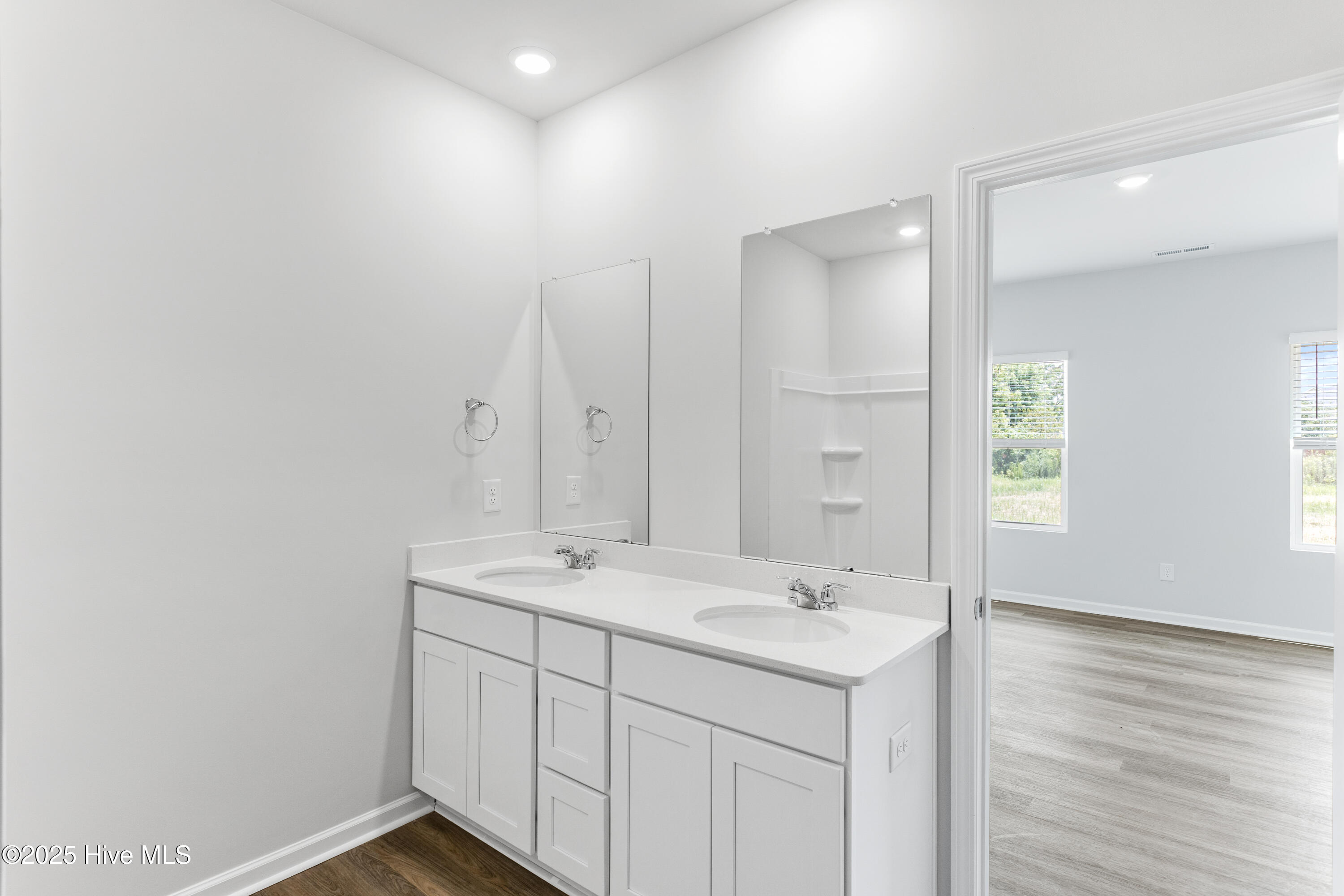 3075 Cape Point Lane Supply, NC 28462 - Photo 14 of 29 Representative Image