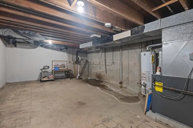 $1,600 | 128 North Menard Avenue, Unit 2A, Chicago, IL 60644