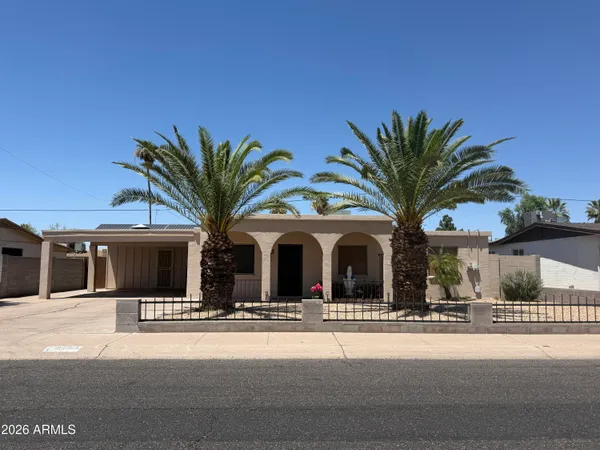 $1,950 | 2250 East Claire Drive, Phoenix, AZ 85022