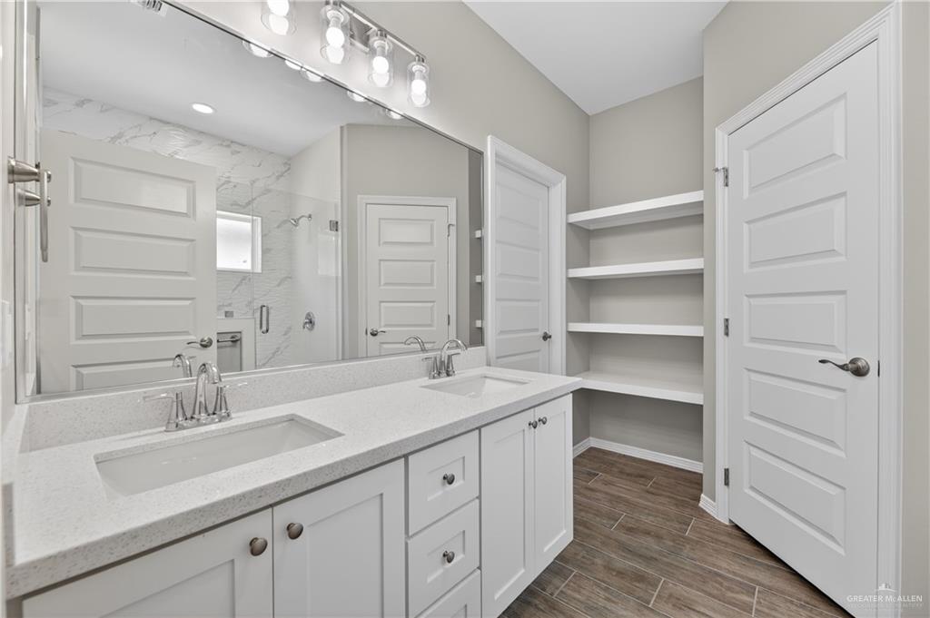 425 Serg Loop Alamo, TX 78516 - Photo 16 of 18