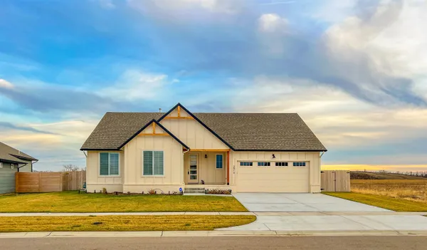 $405,000 | 2516 South Spring Hollow Drive, Wichita, KS 67230