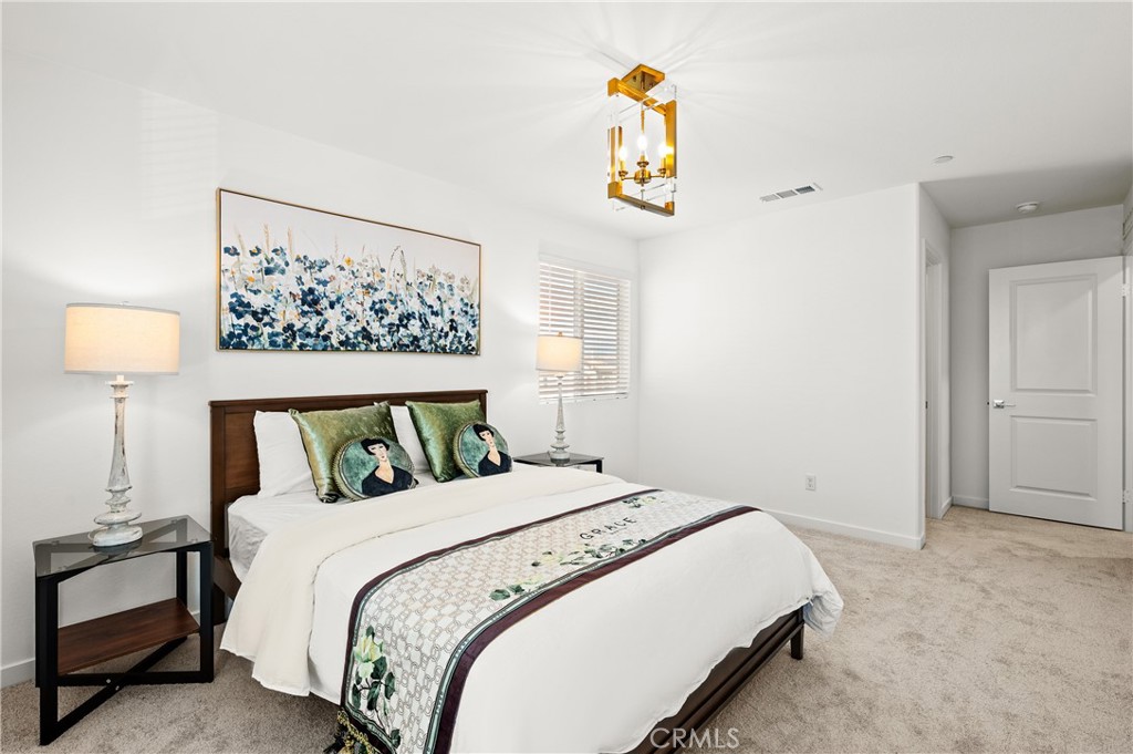 583 Lone Pne Drive Rialto, CA 92377 - Photo 7 of 16