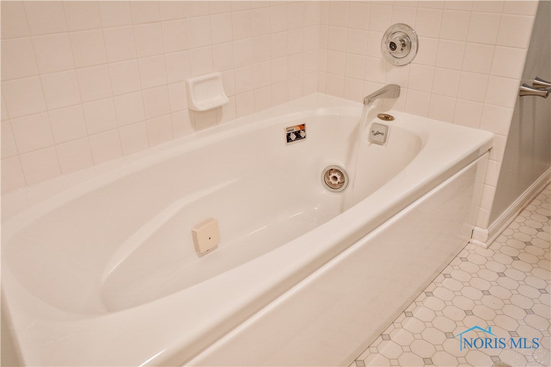 179 South River Road Waterville, OH 43566 - Photo 17 of 27 Gallery Image 17