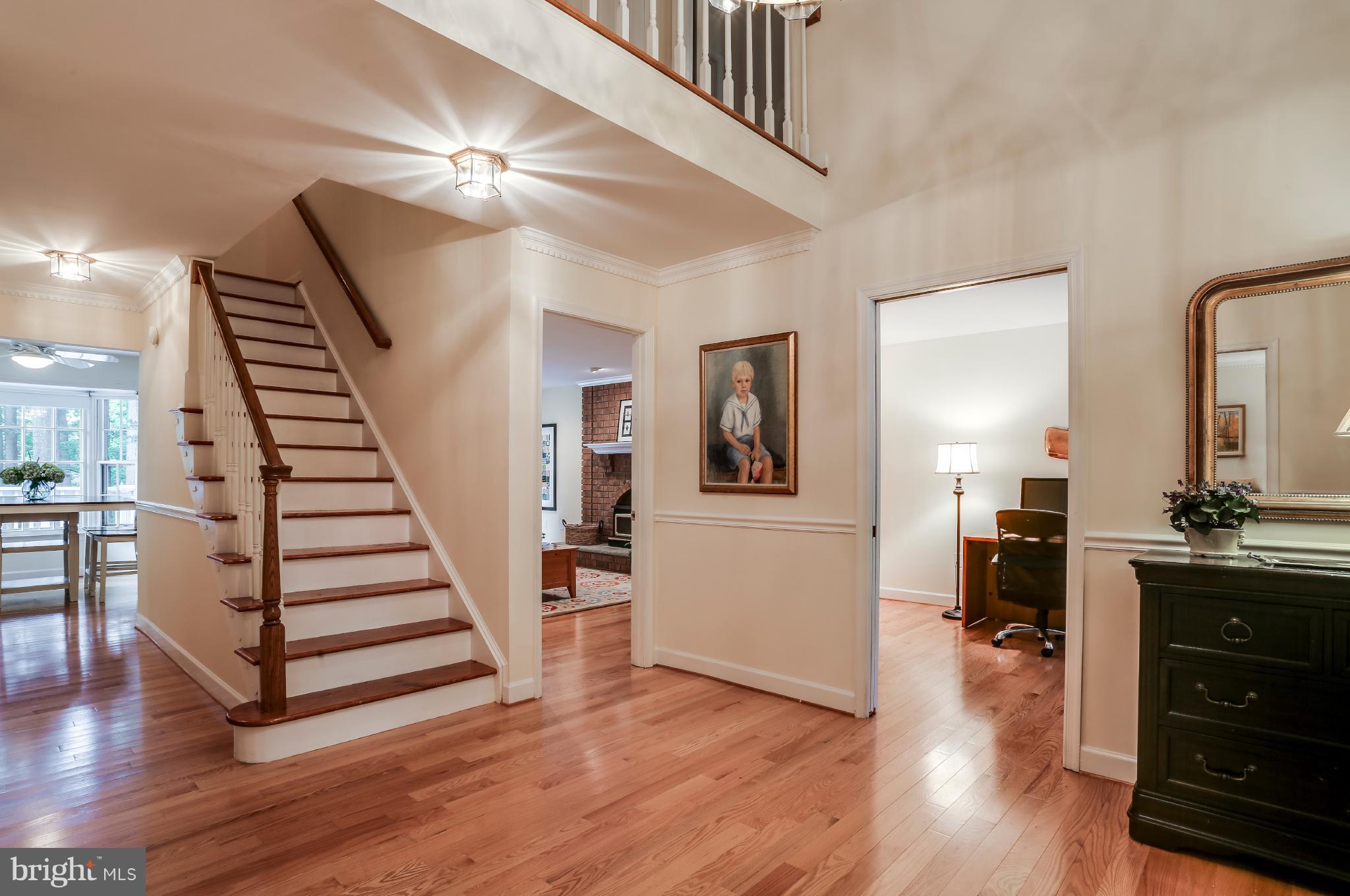 7113 Rivers View Court Columbia, MD 21044 - Photo 2 of 27 Foyer