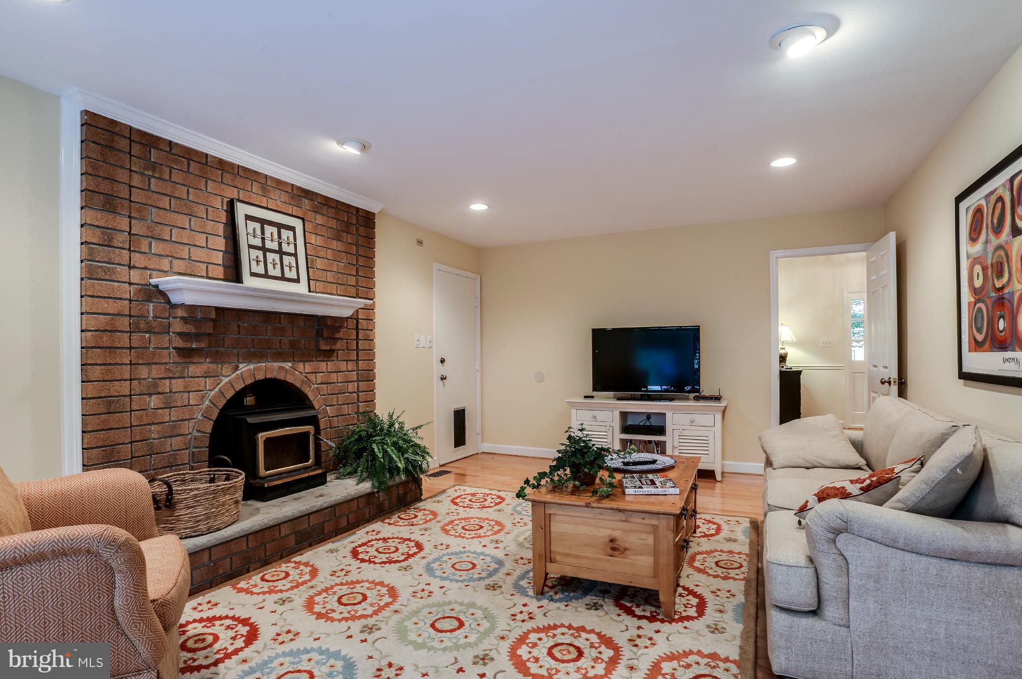 7113 Rivers View Court Columbia, MD 21044 - Photo 6 of 27 Family Room