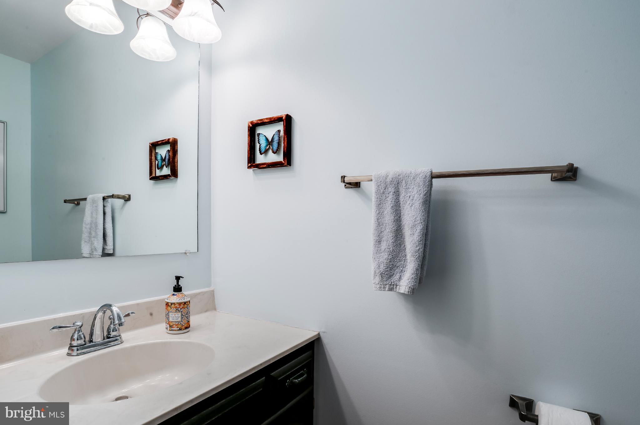 7113 Rivers View Court Columbia, MD 21044 - Photo 7 of 27 Main floor powder room