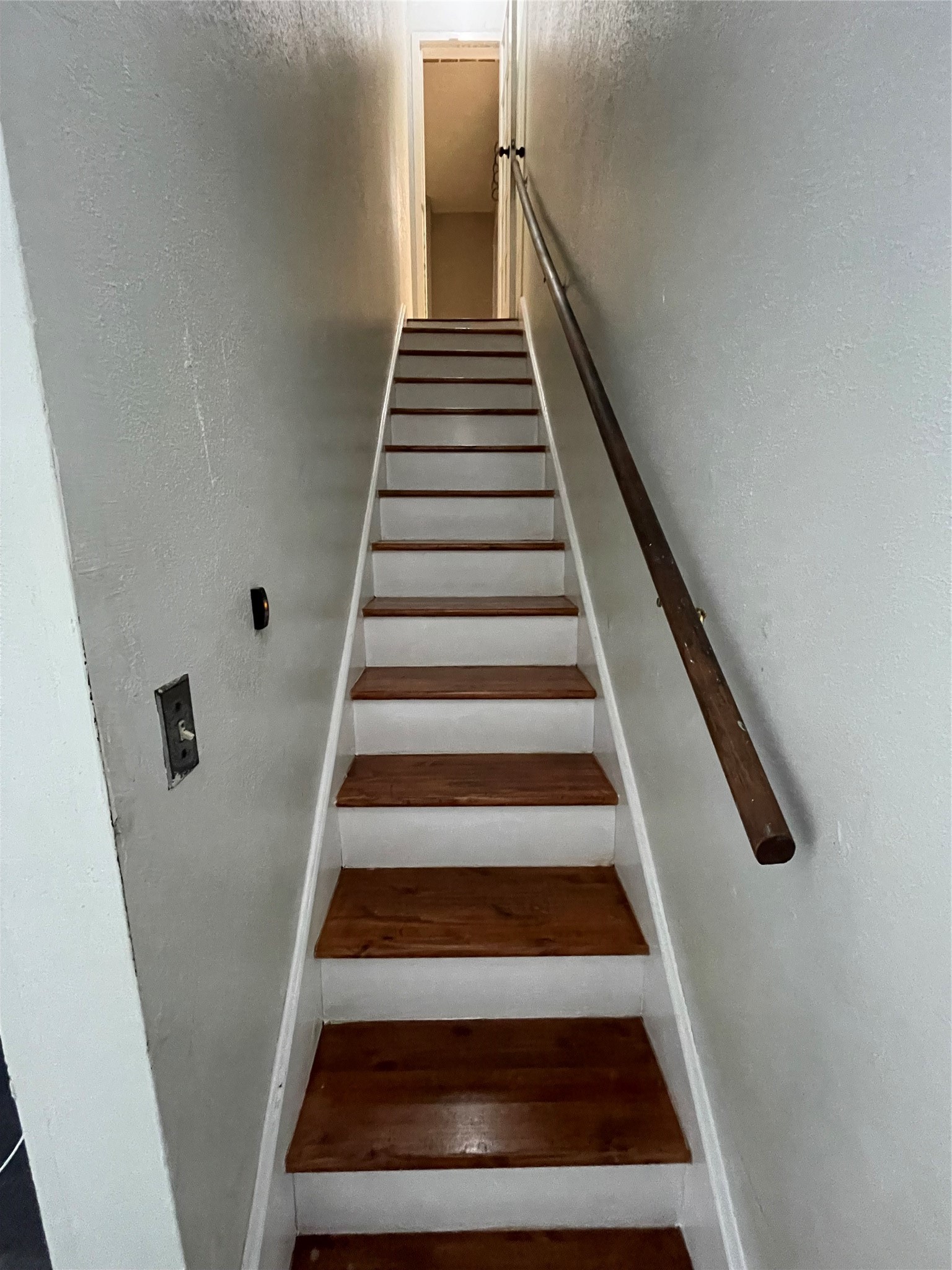 6601 Sands Point Drive, Unit 63 Houston, TX 77074 - Photo 18 of 18 a view of entryway