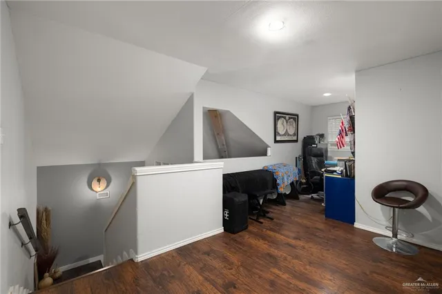 $309,999 | 2205 Yellow Rose Drive, Edinburg, TX 78539