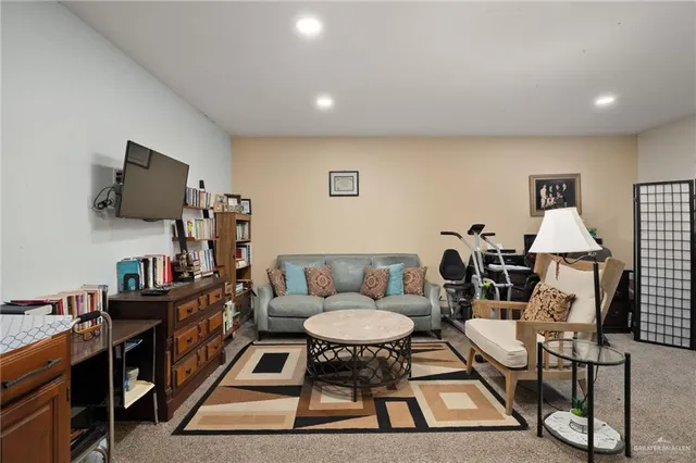 $309,999 | 2205 Yellow Rose Drive, Edinburg, TX 78539