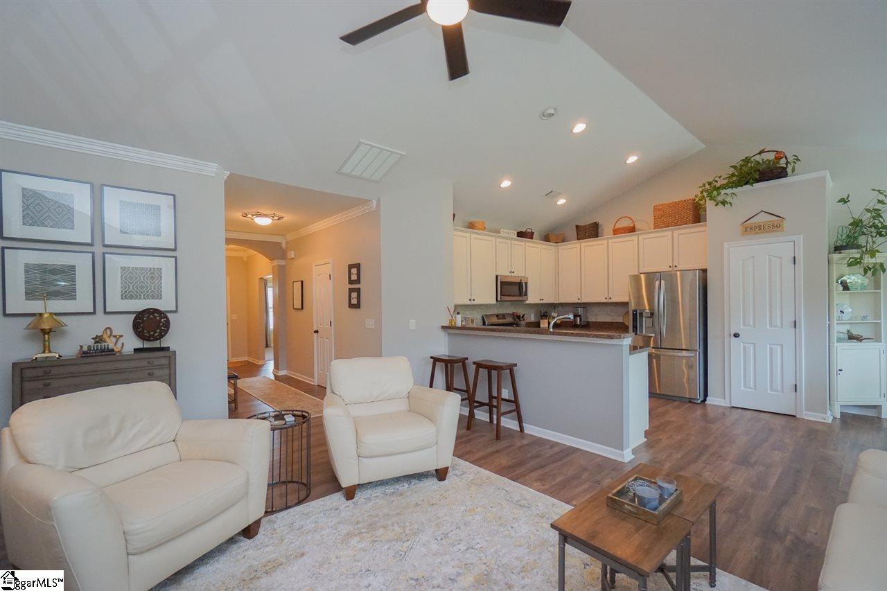 205 Engelmann Lane Simpsonville, SC 29680 - Photo 10 of 31 Gallery Image 10