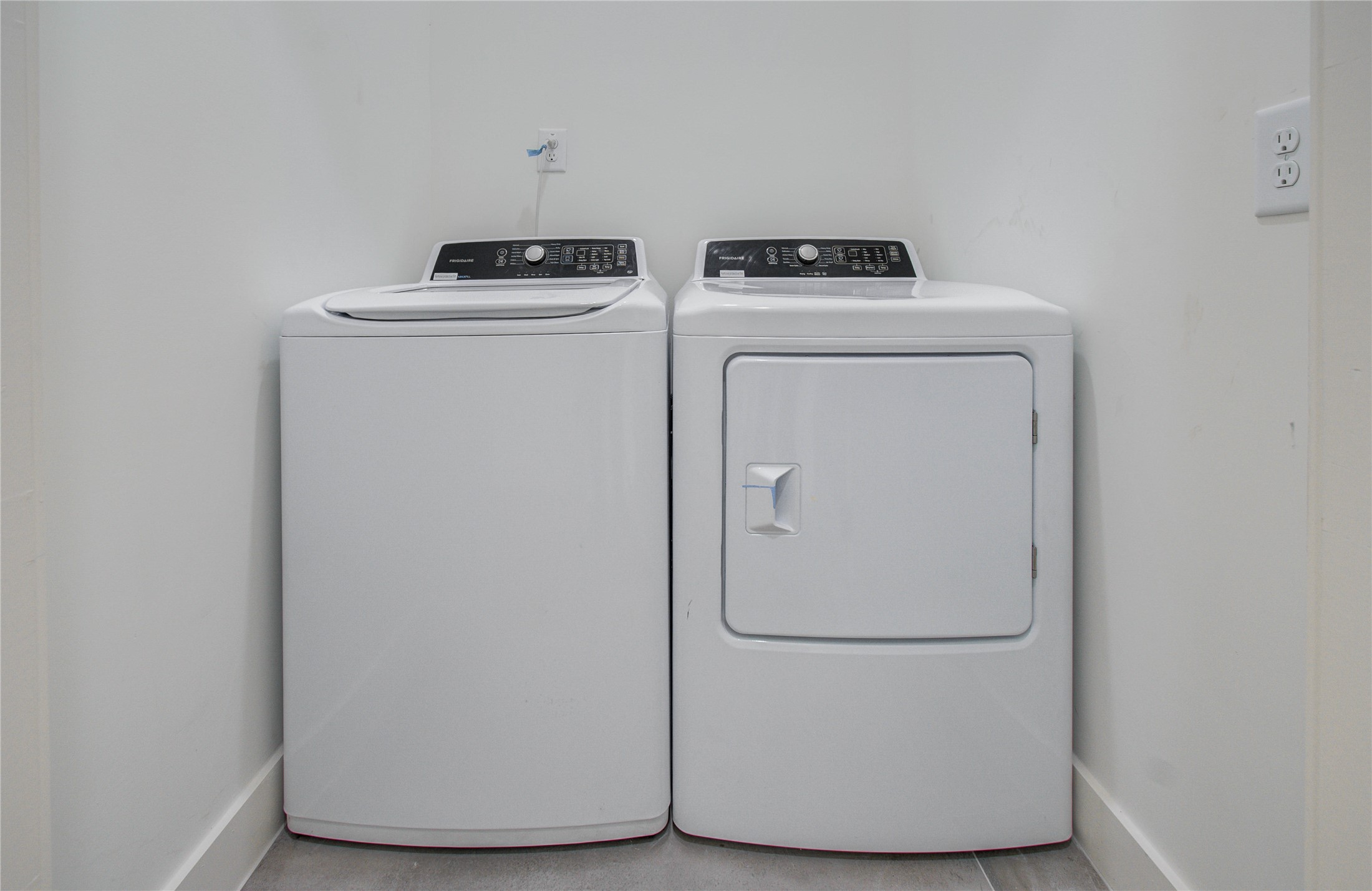 1815 McKee Street, Unit 1 Houston, TX 77009 - Photo 25 of 25 a utility room with dryer and washer