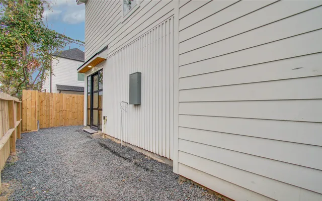 $1,600 | 1815 McKee Street, Unit 1, Houston, TX 77009