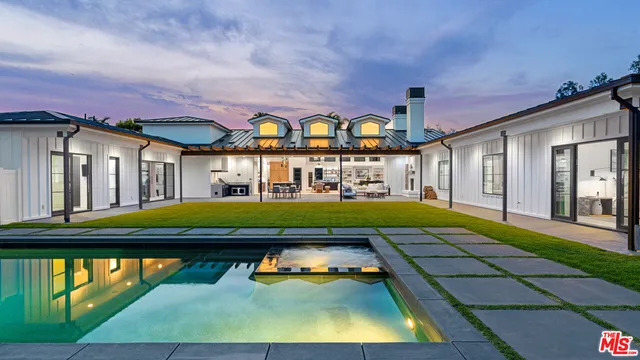 $10,712,000 | 6530 Zuma View Place, Malibu, CA 90265